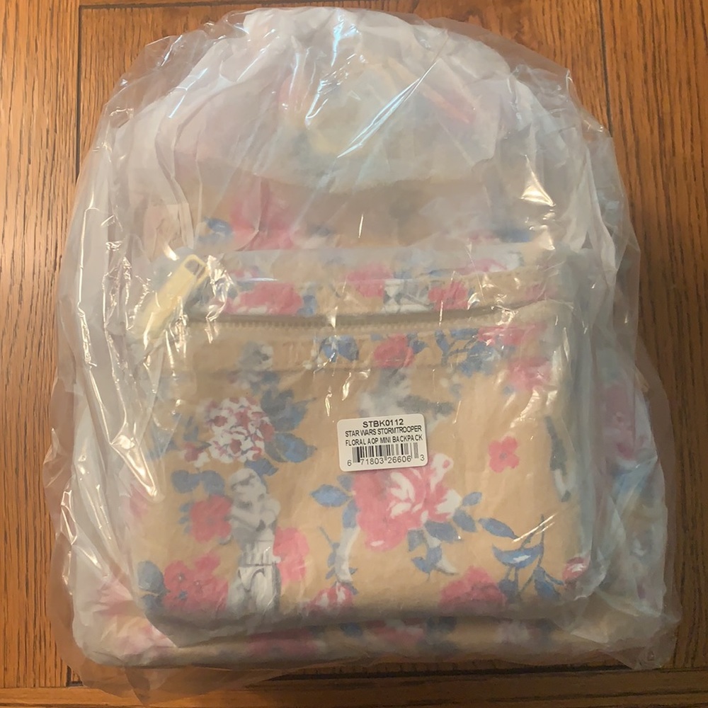 NWT Floral AOP Storm Trooper Loungefly backpack - Picture 3 of 9